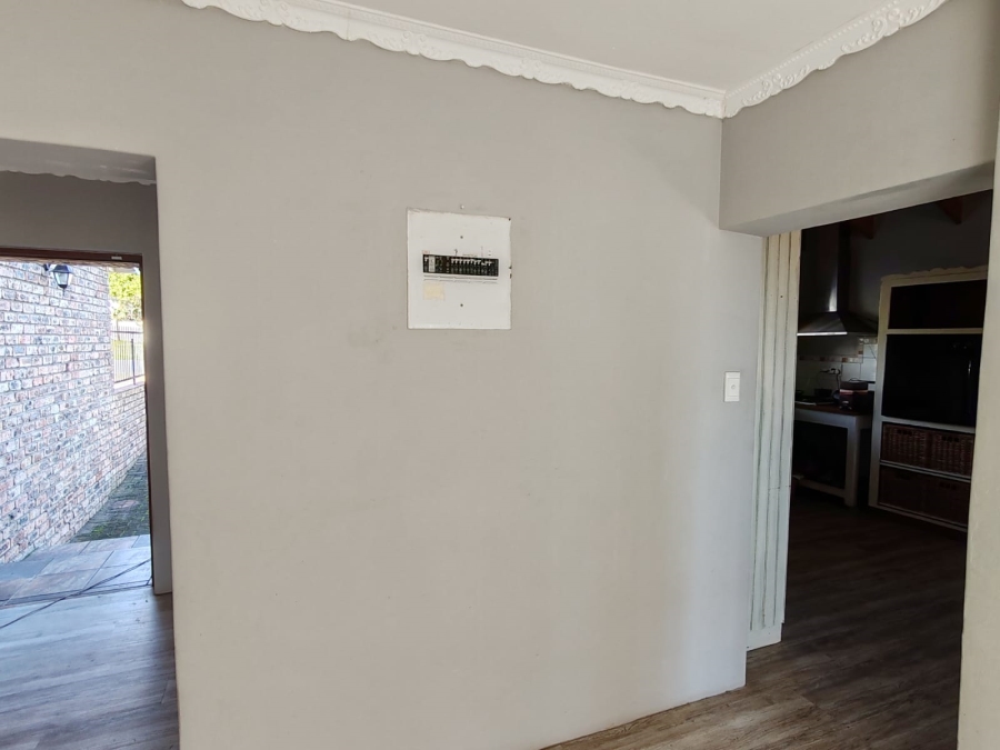 3 Bedroom Property for Sale in De Kelders Western Cape